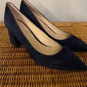 Marc Fisher LTD Navy Suede Pointed Toe Pumps Block Heel Size 6